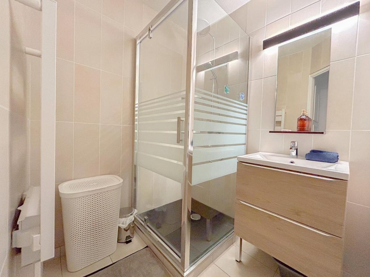 Appartement F2 A Avec Terrasse Et Parking *